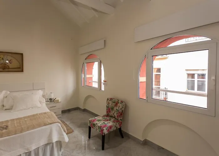 Casa Palacio Guiomar By Shs בית נופש סביליה